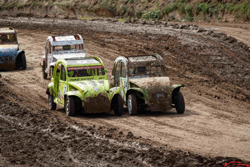 Fol'Car et 2CV Cross circuit Sougy 2024 photographe De la lumière aux yeux