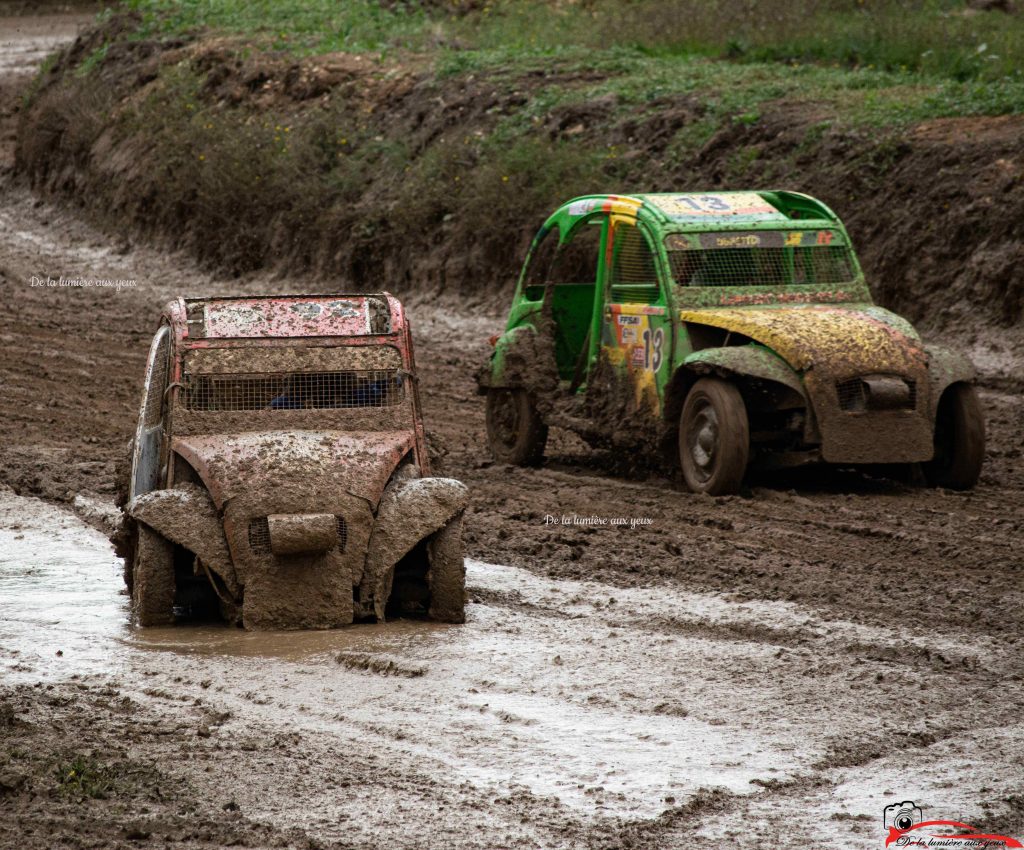 Fol'Car et 2CV Cross circuit Sougy 2024 photographe De la lumière aux yeux