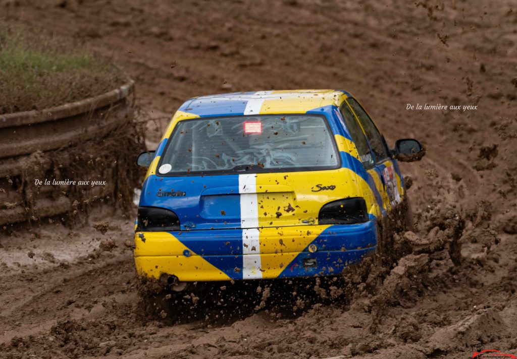 Fol'Car et 2CV Cross circuit Sougy 2024 photographe De la lumière aux yeux