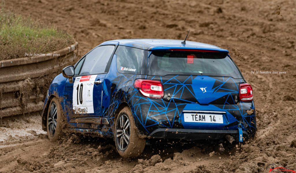 Fol'Car et 2CV Cross circuit Sougy 2024 photographe De la lumière aux yeux